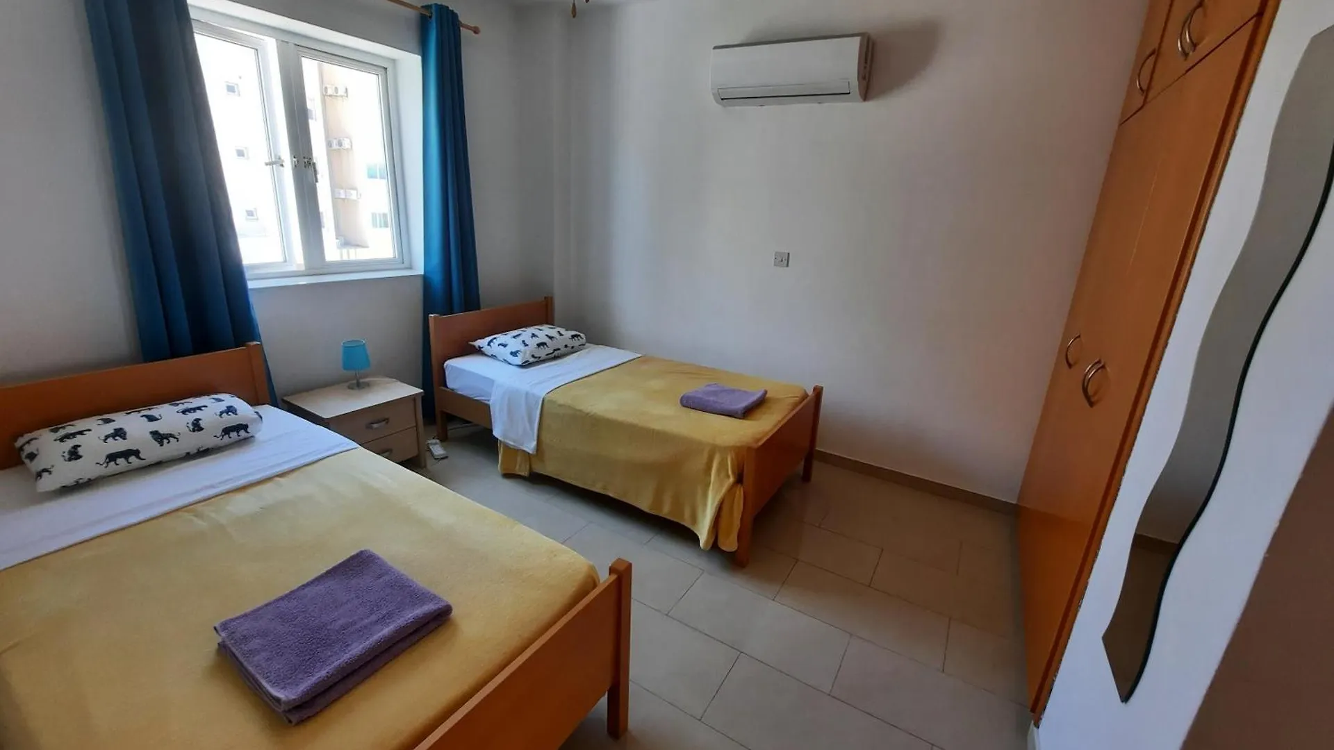 Large Apt 2 Bedrooms Sea View & 2 Balconies Larnaca Apartment